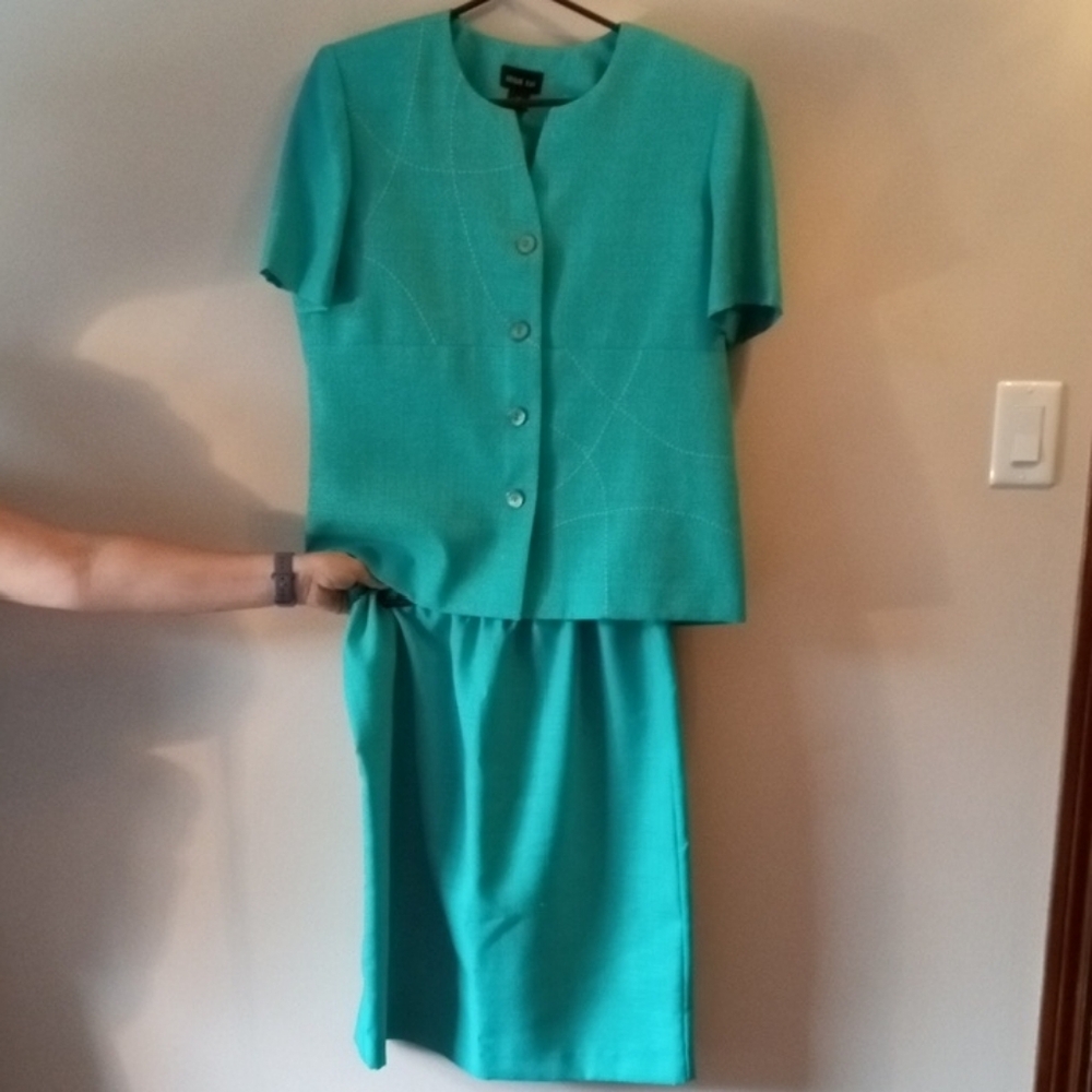 Leslie Fay Turquoise Skirt Set